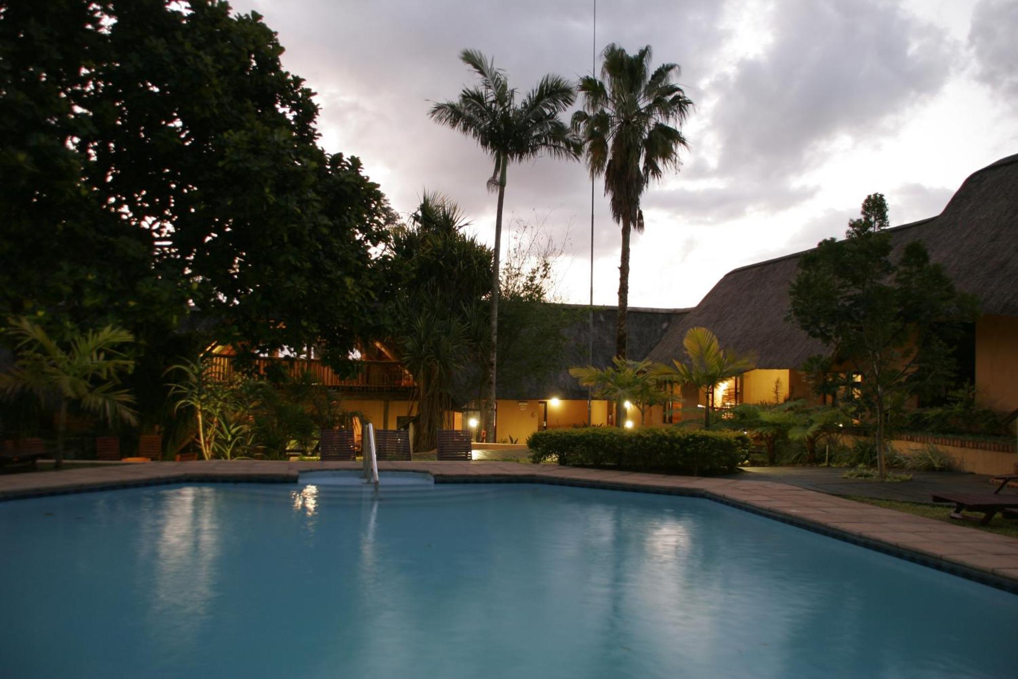 Amazulu Lodge Saint Lucia Estuary Екстериор снимка